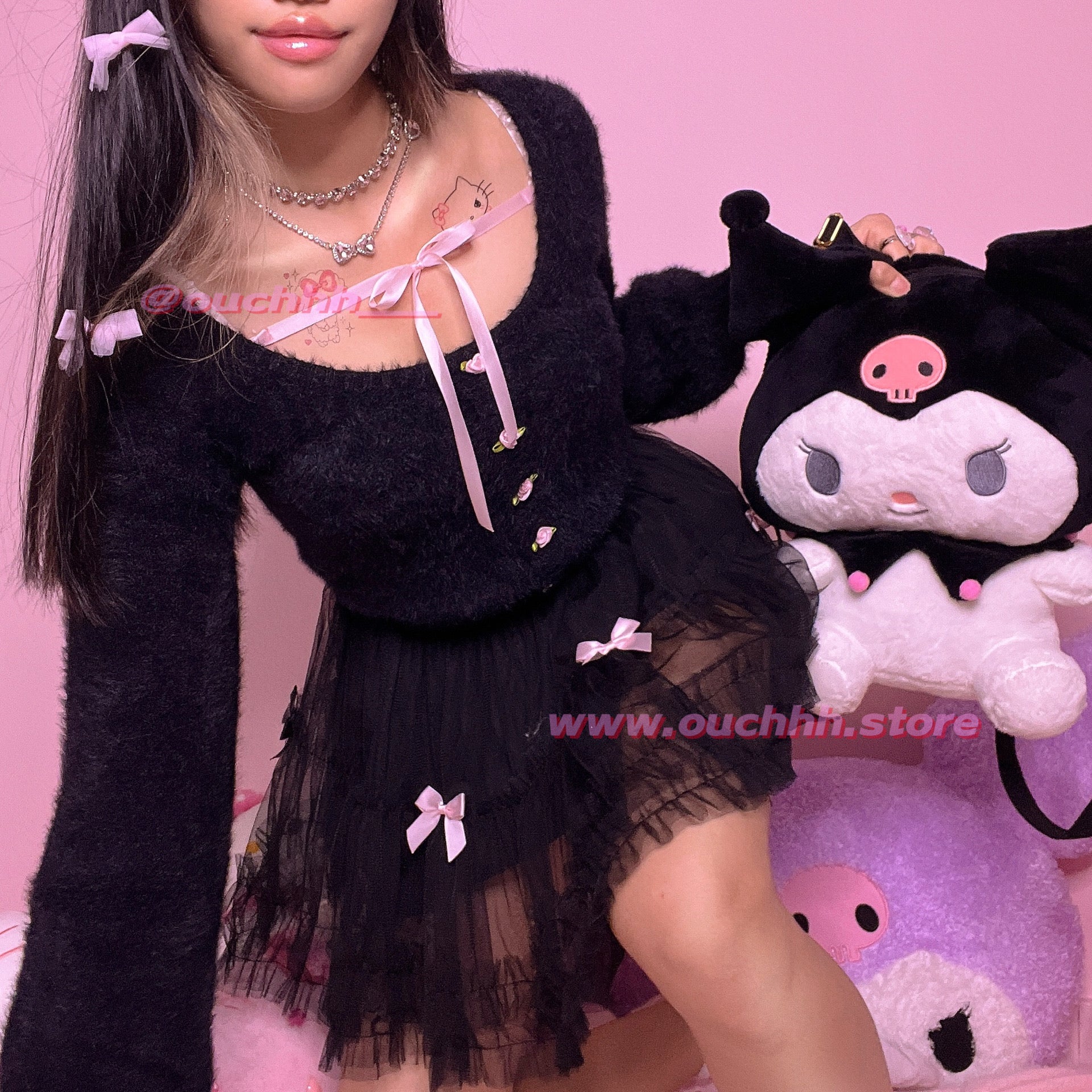 Rose Garden Fluffy Sweater (Black)