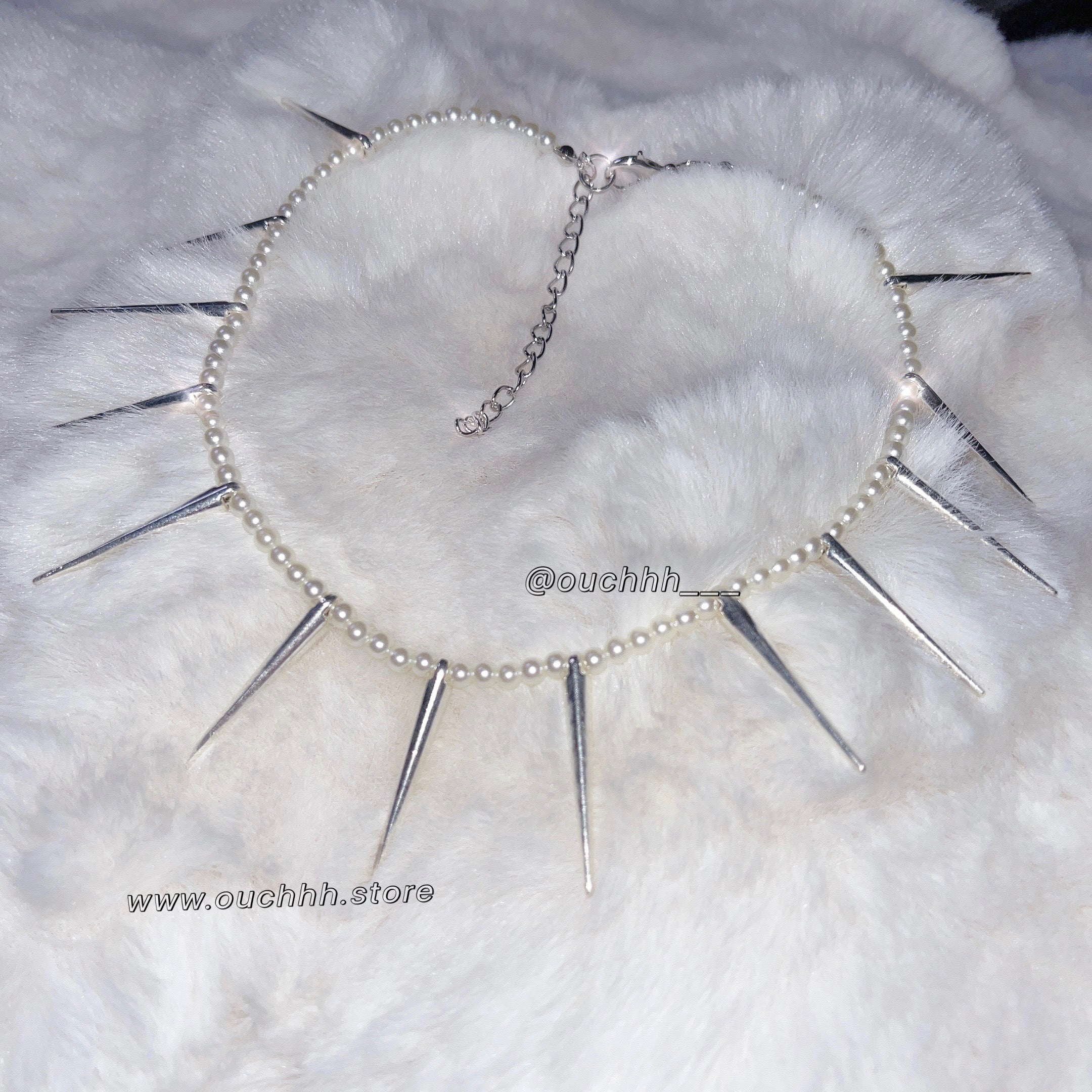 Pearl Spike Choker