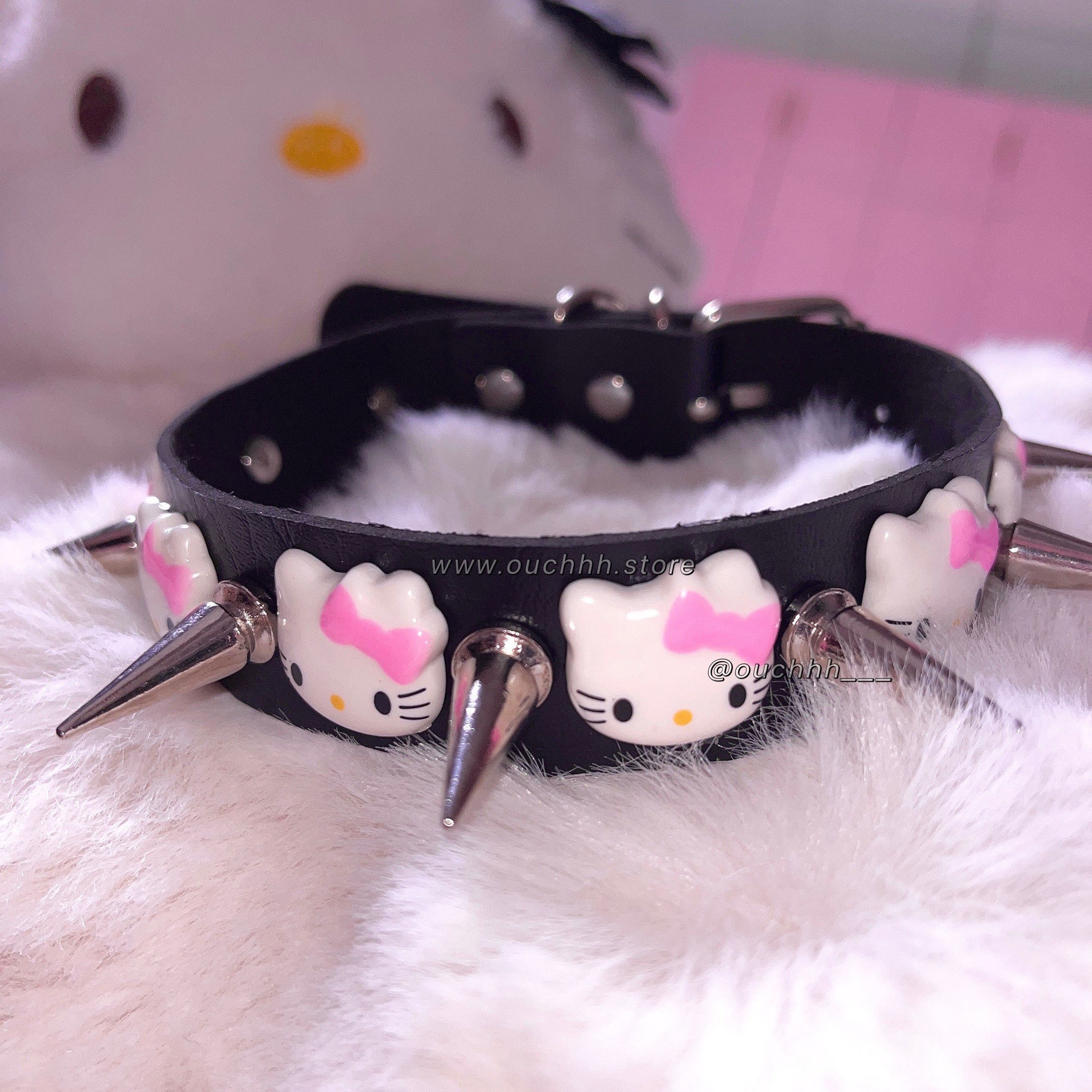 Kitty Charms Spike Choker (Black)